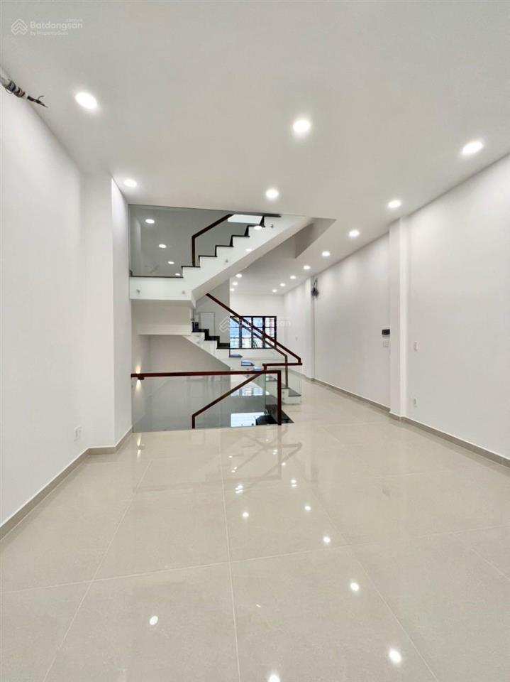 Nhà đẹp có thang máy cityland park hills lotte mart (5x20m) có hầm  36 triệu/tháng