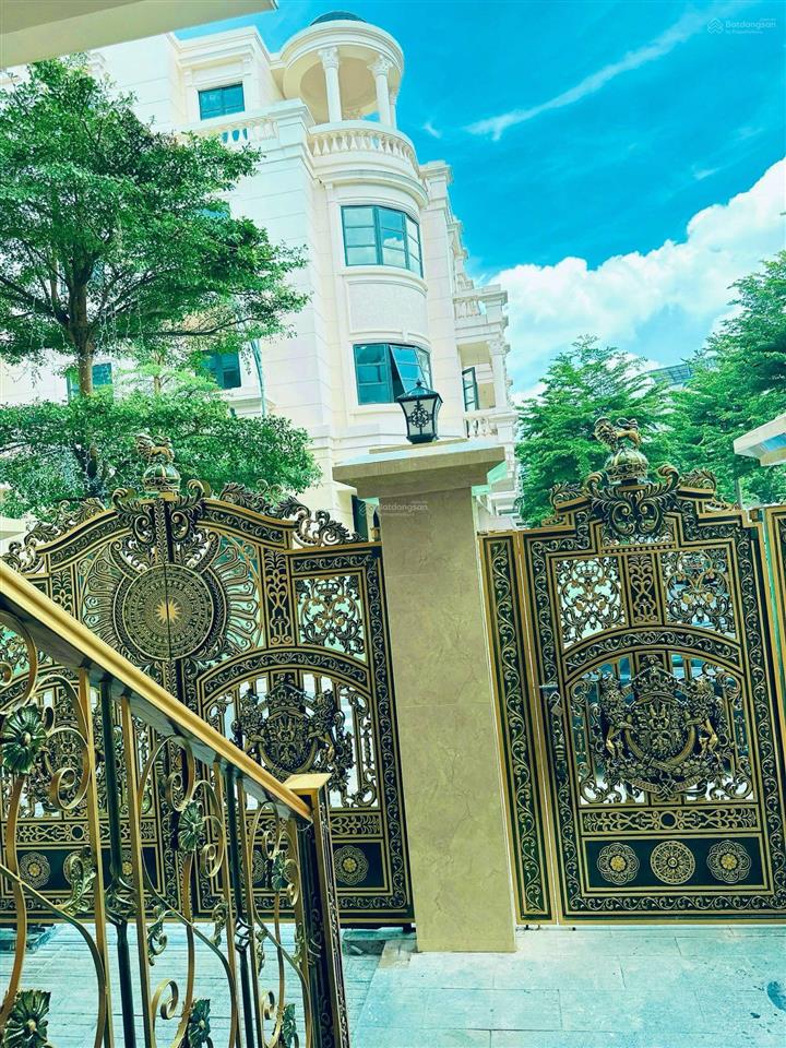 Căn góc 2 mặt siêu hiếm, full nội thất (5,5m x 20m) giá 27 tỷ (1 hầm 4 lầu)