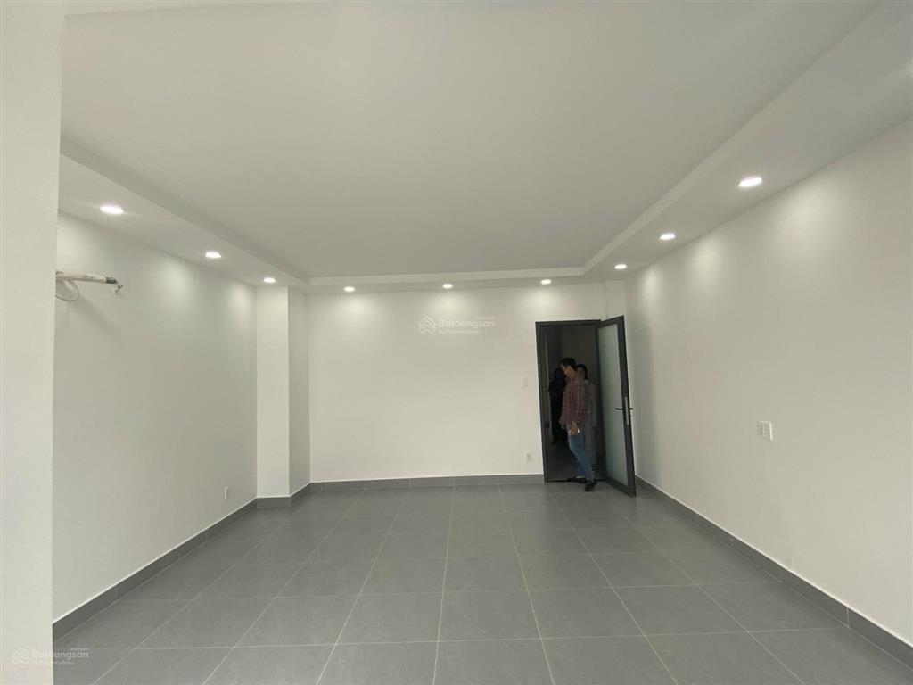 Rẻ 24tỷ500 ! chính chủ bán nhà phố thương mại đường số 10 có thang máy đối diện công viên hoà bình