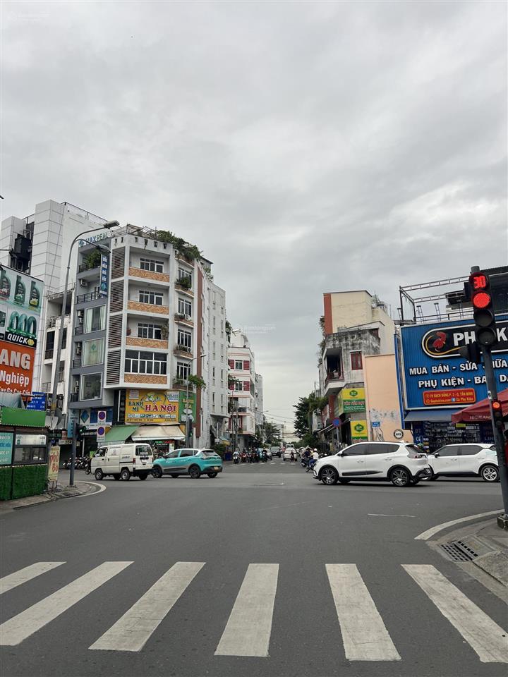 Mặt tiền bạch đằng tân bình (5x23m) 1 hầm  6 lầu  sân thượng