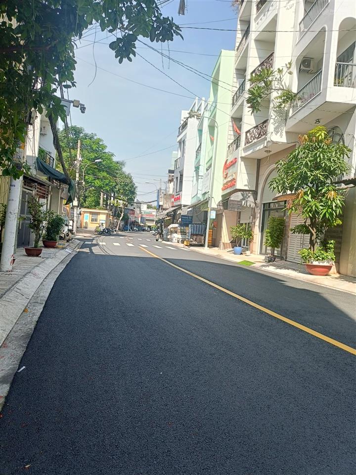 71m². chỉ 11,1 tỷ! mặt tiền thành công  đối diện trường thcs nguyễn huệ. q. tân phú. 4x18,5m.