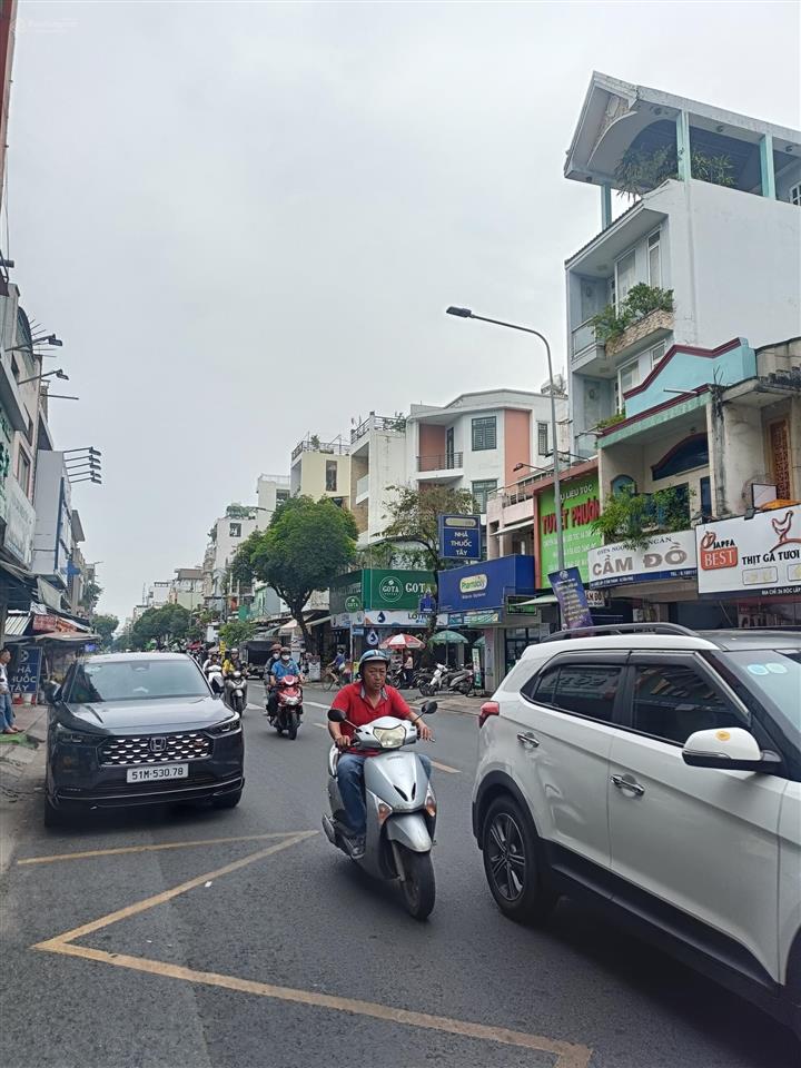 14,5 tỷ ! mặt tiền vườn lài.q tân phú. dt 4x17m. 4 tầng.