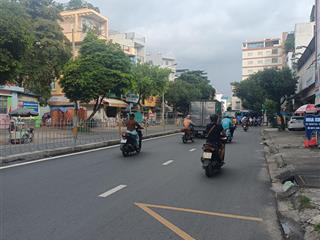 Nhà căn góc 2 mặt tiền lũy bán bích. giá 20 tỷ, ngang 4,9m dài 27m,. (130m2), tân phú, hcm