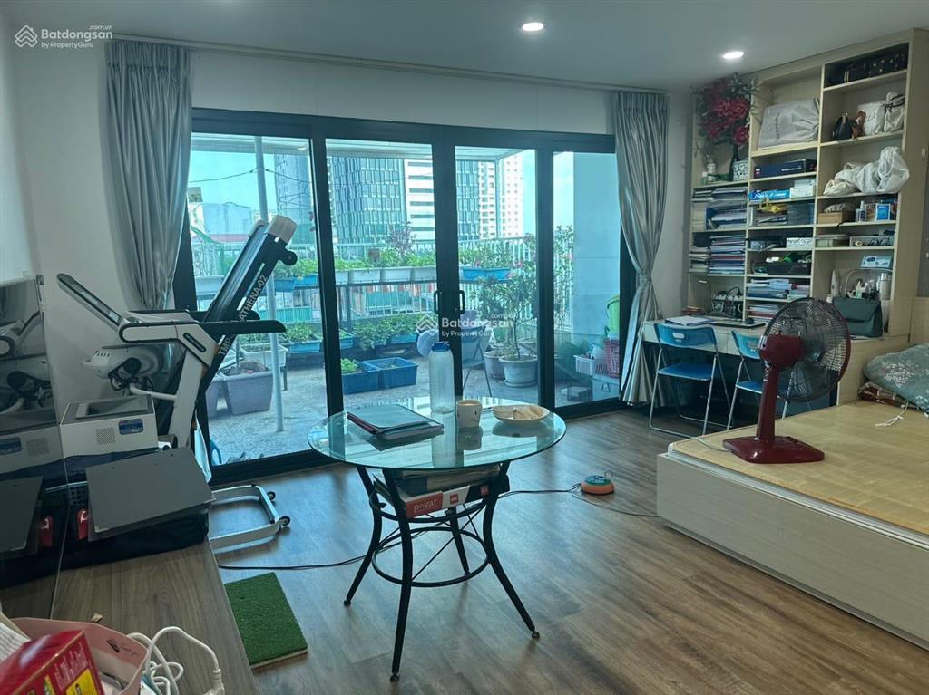 Nhà đẹp cầu giấy, dân xây chắc chắn, ngõ thông, kinh doanh, 2 mặt thoáng, ở sướng.