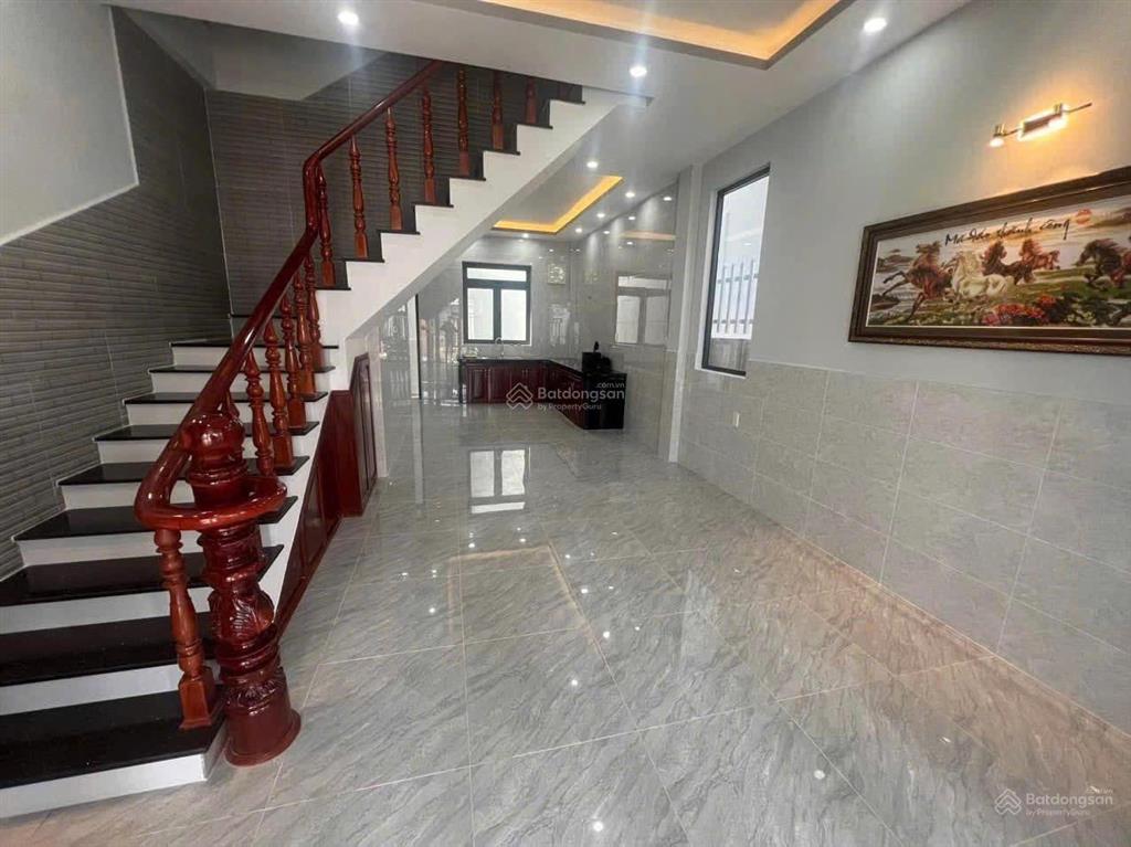 Nhà 3 tầng gần chợ thái phiên đl 3,7 tỷ