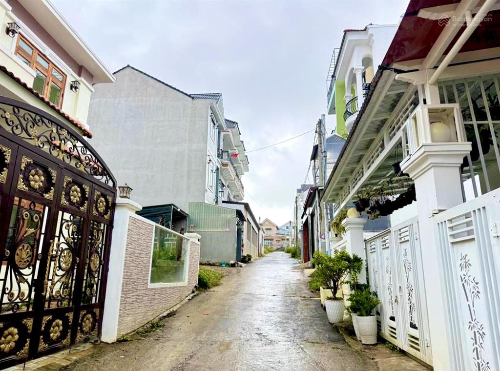 Nhà 3 tầng gần chợ thái phiên đl 3,7 tỷ