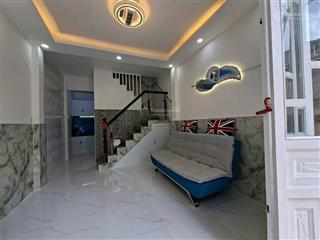 Bán nhà dưới 2 tỷ  sổ hồng riêng  gần siêu thị lớn đầy đủ tiện ích