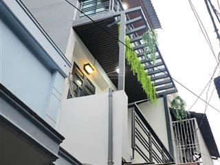 Nhà đẹp đường nguyễn thị tần quận8gần cầu chữ y, chợ rạch ông. 2 lầu+sân thượng đúc thật, 3pn 3wc