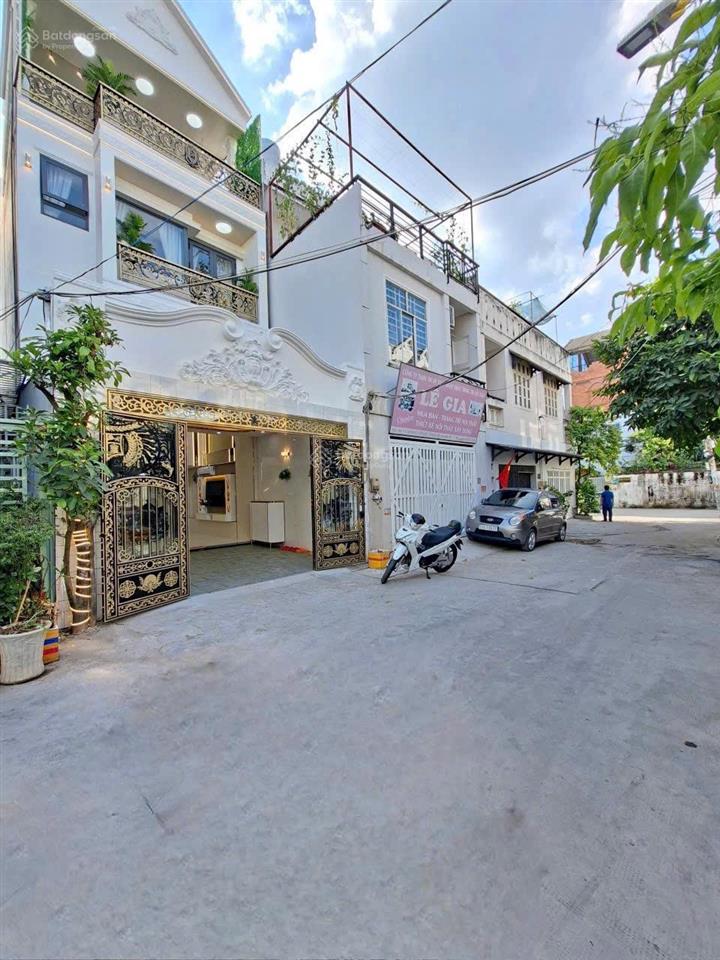 Nhà đẹp 4 tầng diện tích khủng 300m2 xe hơi tận nhà dương cát lợi, nhà bè