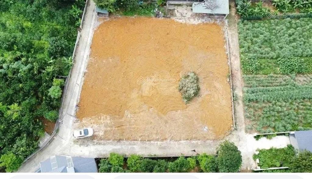 Hàng đẹp chính chủ em dt 1.046m2, có 850m2 thổ cư, lô góc 3 mặt tiền, đất tại yên thái  phú cát