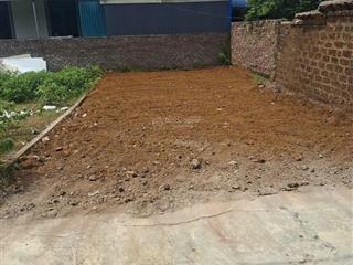 Bán lô đất 60m2 full thổ cư đất tại việt yên  đông yên. đường rộng ô tô đỡ cửa mt rộng 5,2m