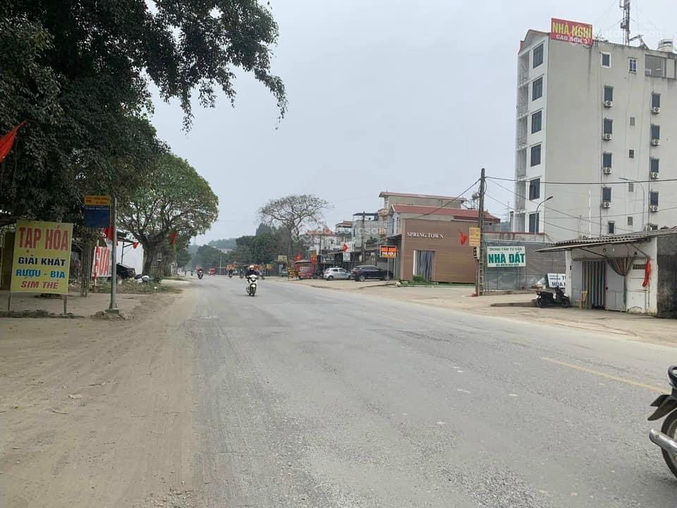 Cần bán lô đất siêu rẻ tại mặt đường ql21a tại tt xuân mai. tổng diện tích 401m2 giá chỉ 20tr/m2