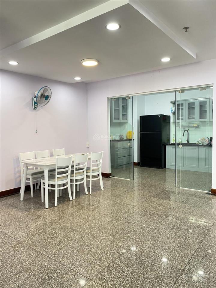 Giá rẻ cho thuê căn hộ giai việt 150m2 3phong 2wc đầy đủ nội thất 15triệu