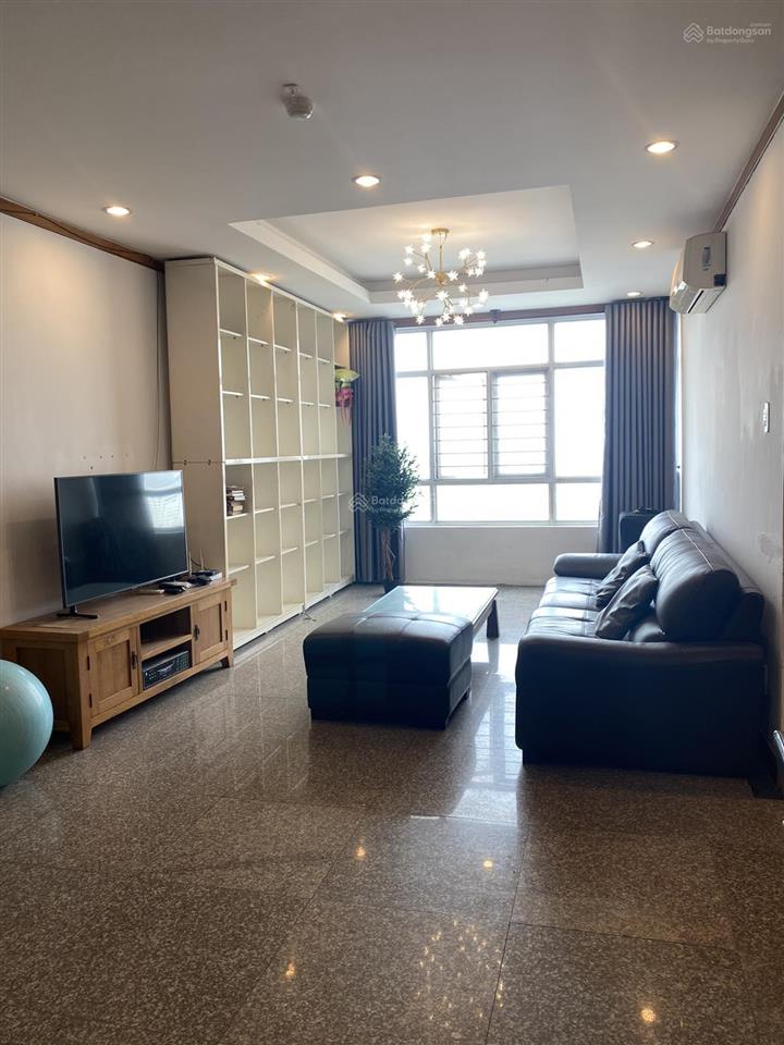 Giá rẻ bán gấp căn hộ giai việt, 115m2, 2 phòng tặng nội thất có sổ hồng, 5,1tỷ