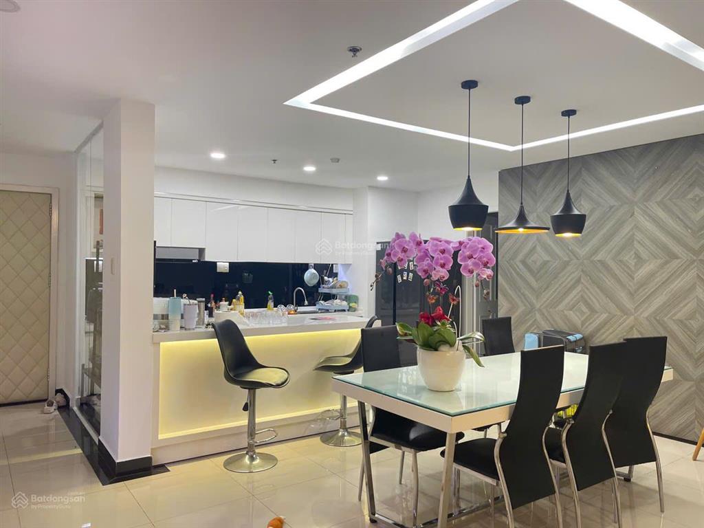 Giá tốt cho thuê căn hộ giai việt 115m2 2phòng 2wc đầy đủ nội thất 15triệu