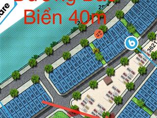 Bán căn quay biển giá hơn 2tỷ trước mặt là khu công cộng rộng để đỗ xe trước nhà