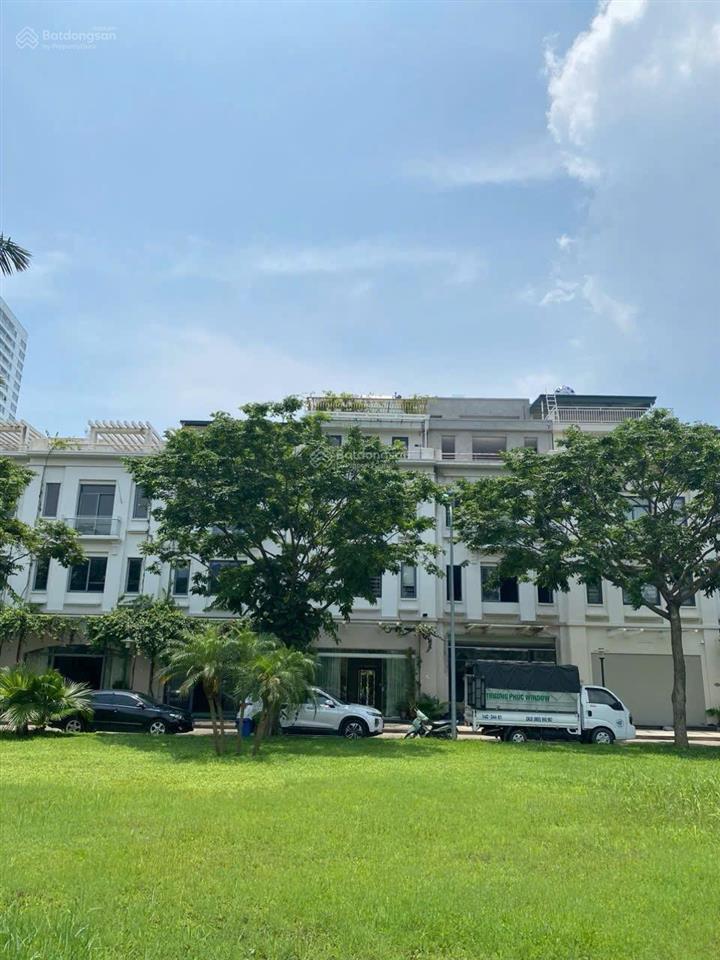 Bán căn nhà phố mặt hồ chợ đêm cái dăm. bãi cháy, kinh doanh cả thế giới giá chỉ 12,5 tỷ