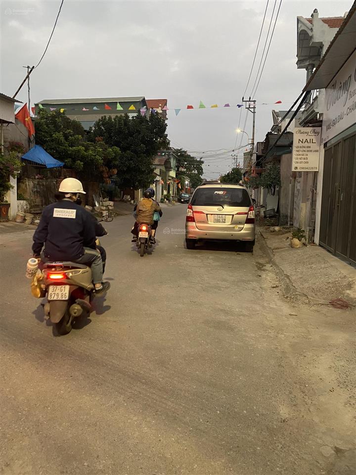 Bán đất tặng nhà gần chợ ba lan, giếng đáy. tp. hạ long.  0978 012 ***