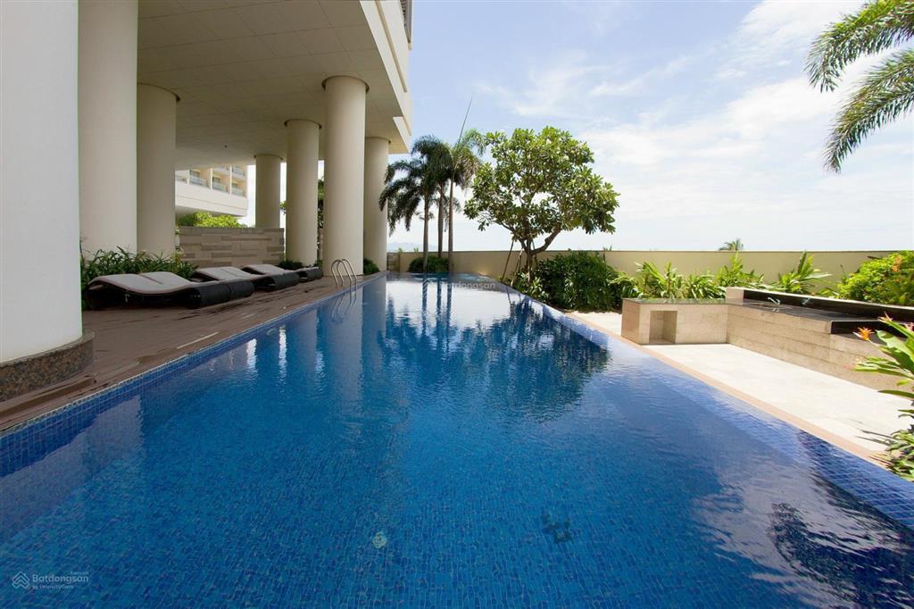 Bán căn hộ 1 phòng ngủ, view biển, giá tốt nhất the costa