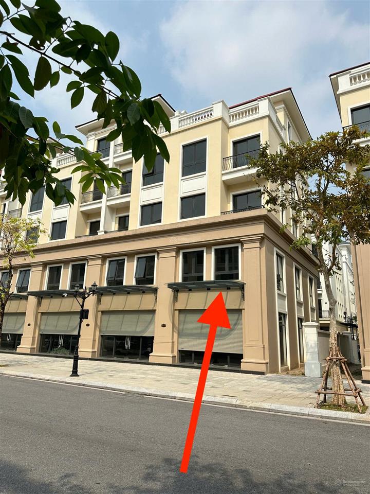 Bán gấp shophouse san hô 2 mặt tiền đường, xẻ khe mua 2022 giá 31 tỷ. giờ bán lại cắt lỗ giá 23 tỷ