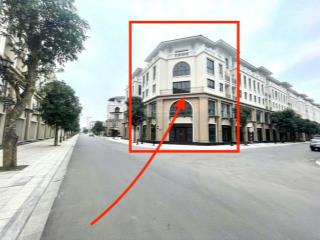 Căn góc đường thông giảm giá 4 tỷ chỉ còn 18.2tỷ bao phí. s 125m2. sxd 415m2 sát chung cư vườn hoa