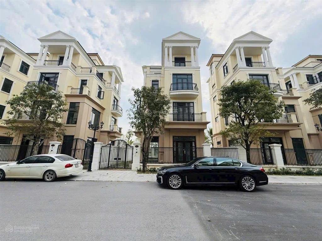 Bán gấp đơn lập đảo dừa 180m2 giá 25 tỷ rẻ hơn cả song lập. view trực diện sông. mà chỉ 140tr/m2