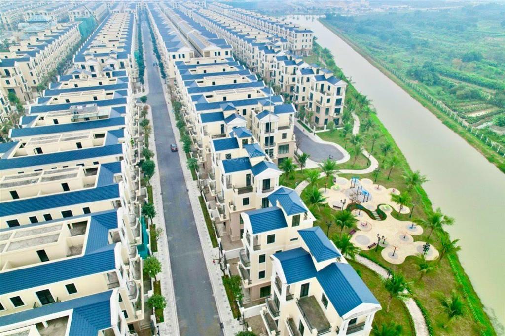 Áp lực lãi vay bán gấp tứ lập đảo dừa 15 tỷ. 120m2 sát ngay công viên vườn hoa bể bơi pha lê đẹp