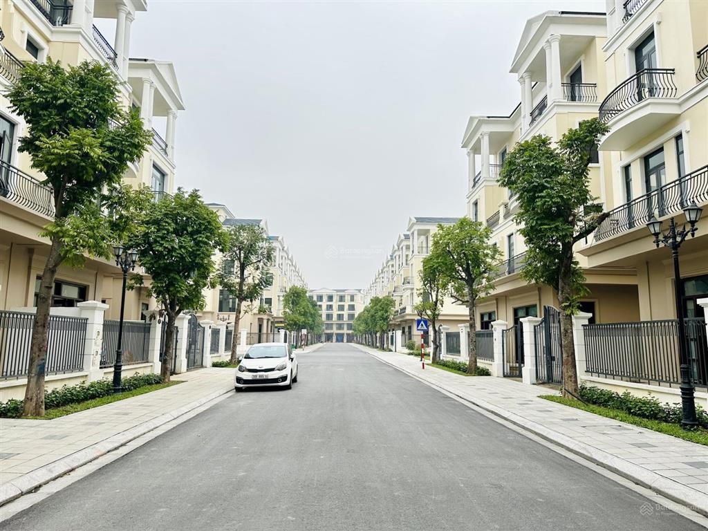 Áp lực lãi vay bán gấp tứ lập đảo dừa 15 tỷ. 120m2 sát ngay công viên vườn hoa bể bơi pha lê đẹp