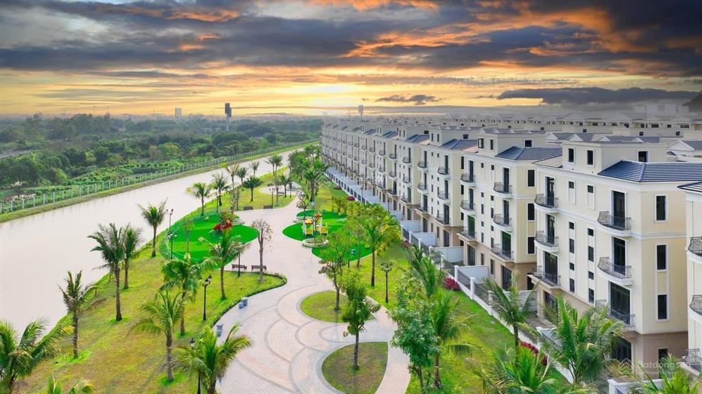 Áp lực lãi vay bán gấp tứ lập đảo dừa 15 tỷ. 120m2 sát ngay công viên vườn hoa bể bơi pha lê đẹp