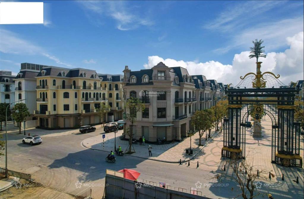 Cắt lỗ 10 tỷ song lập kinh đô gần vincom mua 2022 giá 26 tỷ bán gấp chỉ 16 tỷ 150m2. mặt tiền 10m