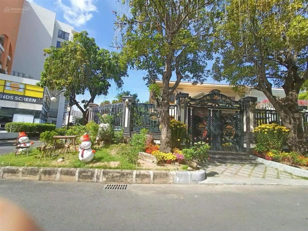 Bán biệt thự mỹ tú 2 căn góc vị trí siêu đắc địa dt 473,9m2 giá 210 tỷ  0938 775 *** an
