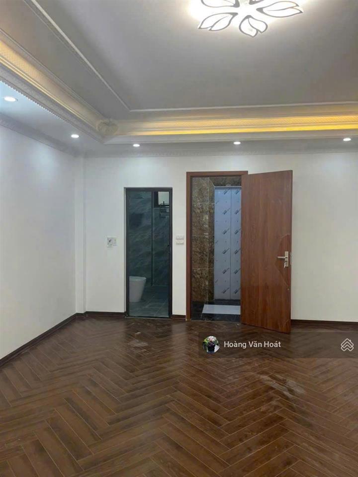 Bán nhà vũ xuân thiều  long biên. cạnh trường học cấp 1. ô tô vào nhà.  0965 858 ***