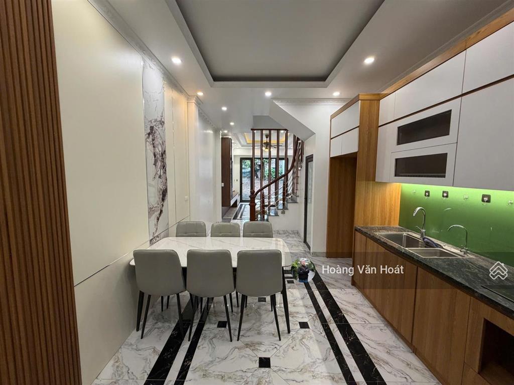 Siêu phẩm thạch bàn  long biên  ô tô qua nhà  52m x 5t  5 phòng ngủ.  0965 858 ***