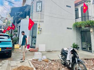 Bán nhà đẹp hẻm xem hơi full nội thất sổ hồng riêng