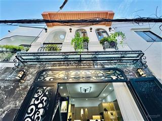Bán nhà đẹp hẻm thông nhà full nội thất shr. công chứng nhanh trong ngày
