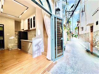 Bán nhà 3 tầng hxh thông hoa hồng 50 triệu