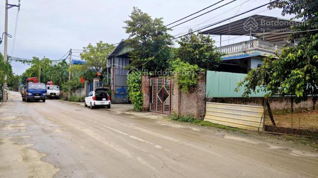 Tôi cần bán gấp ô đất gần 2 trường đại học, bệnh viện, chợ, hành chính giá rất rẻ, sổ đỏ sẵn