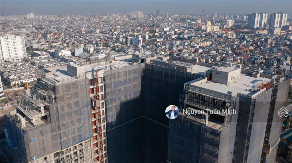 Bán căn ch12a  2ngủ view đông nam đẹp nhất dự án 0783 599 ***