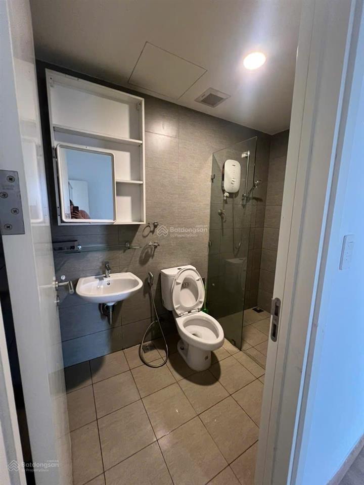 Cho thuê căn góc 72m dự án hausneo, phú hữu, quận 9 gồm 2 pn, 2 wc đầy đủ nội thất