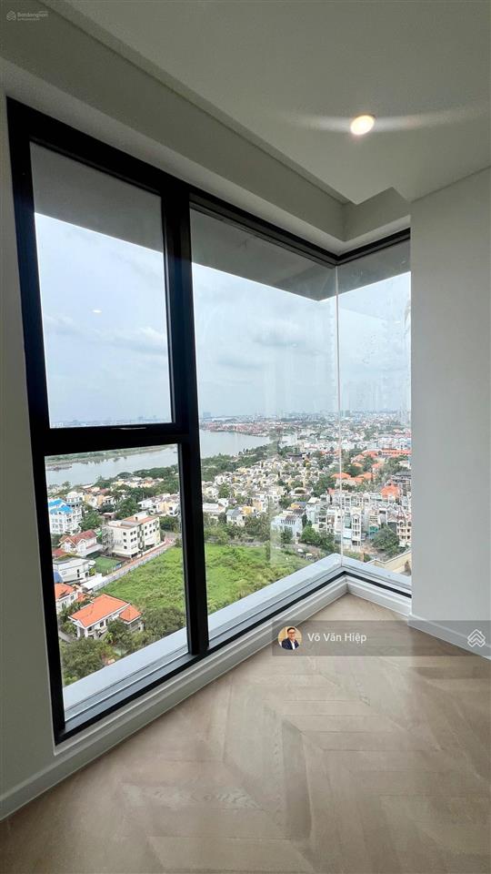 40 triệu căn góc 3 phòng ngủ view sông