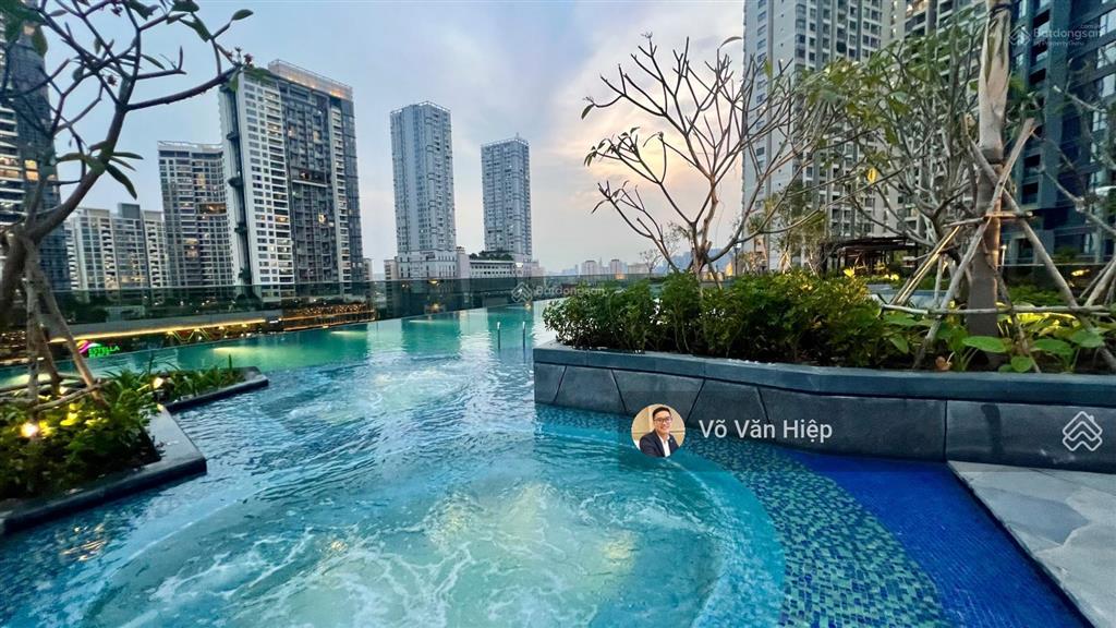 40 triệu căn góc 3 phòng ngủ view sông