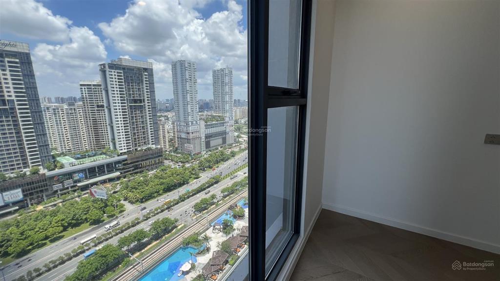 Căn 2 phòng ngủ góc lumiere riverside. sổ hồng sẵn. view hồ bơi siêu đẹp