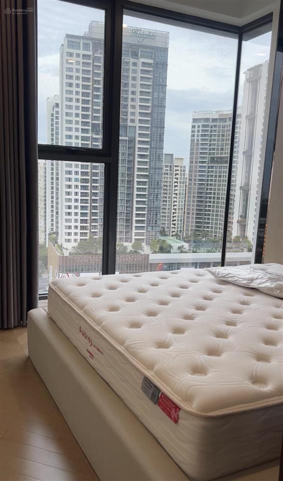 Căn 2 phòng ngủ góc lumiere riverside. full nội thất. sổ hồng sẵn. 13 tỷ all in