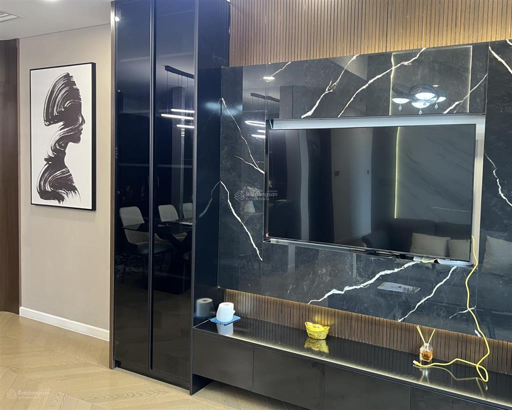 Căn 2 phòng ngủ góc lumiere riverside. full nội thất. sổ hồng sẵn. 13 tỷ all in