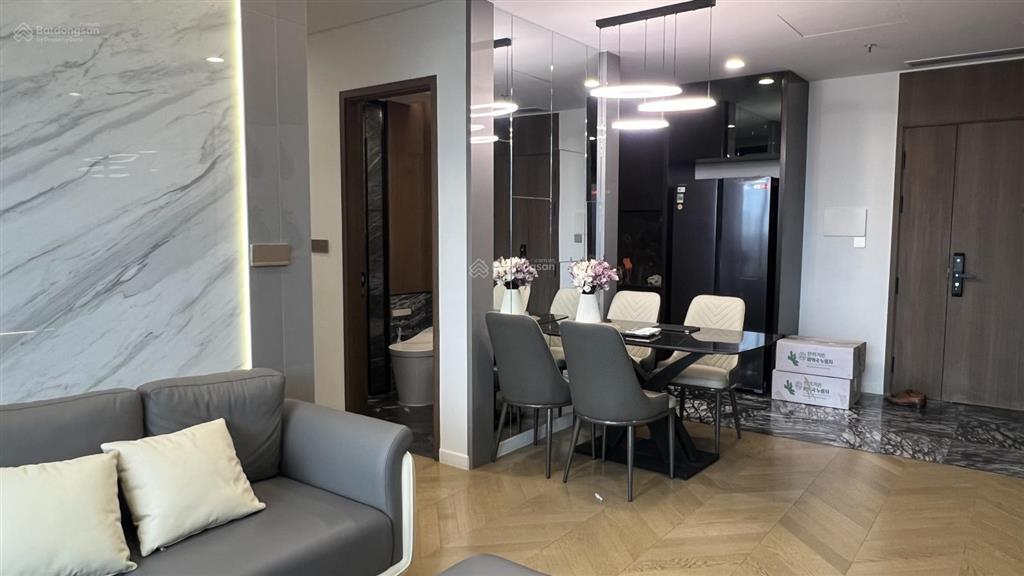 Căn 2 phòng ngủ góc lumiere riverside. full nội thất. sổ hồng sẵn. 13 tỷ all in