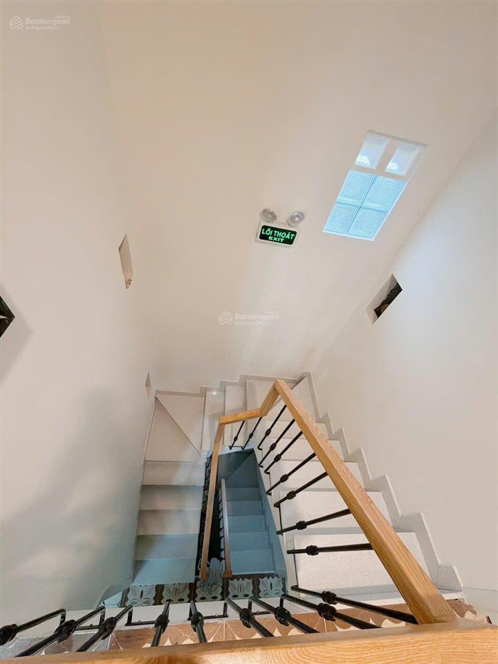 Căn hộ dịch vụ cao cấp sát vành đai 2, phạm văn đồng, full nội thất, giá thuê cao