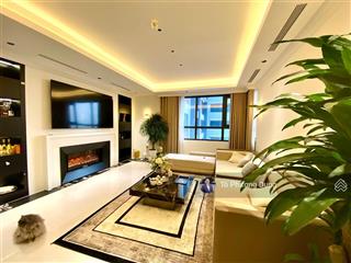 Bán gấp căn góc brg diamond, 25 lê văn lương, dt 162m2, full nt 5 sao, có slot ô tô, giá 18,x tỷ