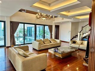 Bán penthouse duplex cầu giấy  căn góc  dt 401m2  view triệu đô  bể bơi riêng  full nt cao cấp