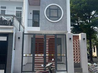 Bán nhà 01 trệt 01 lầu. hẻm tư bách. giá 3tỷ580tr. thông qua ủy ban p trảng dài  chợ