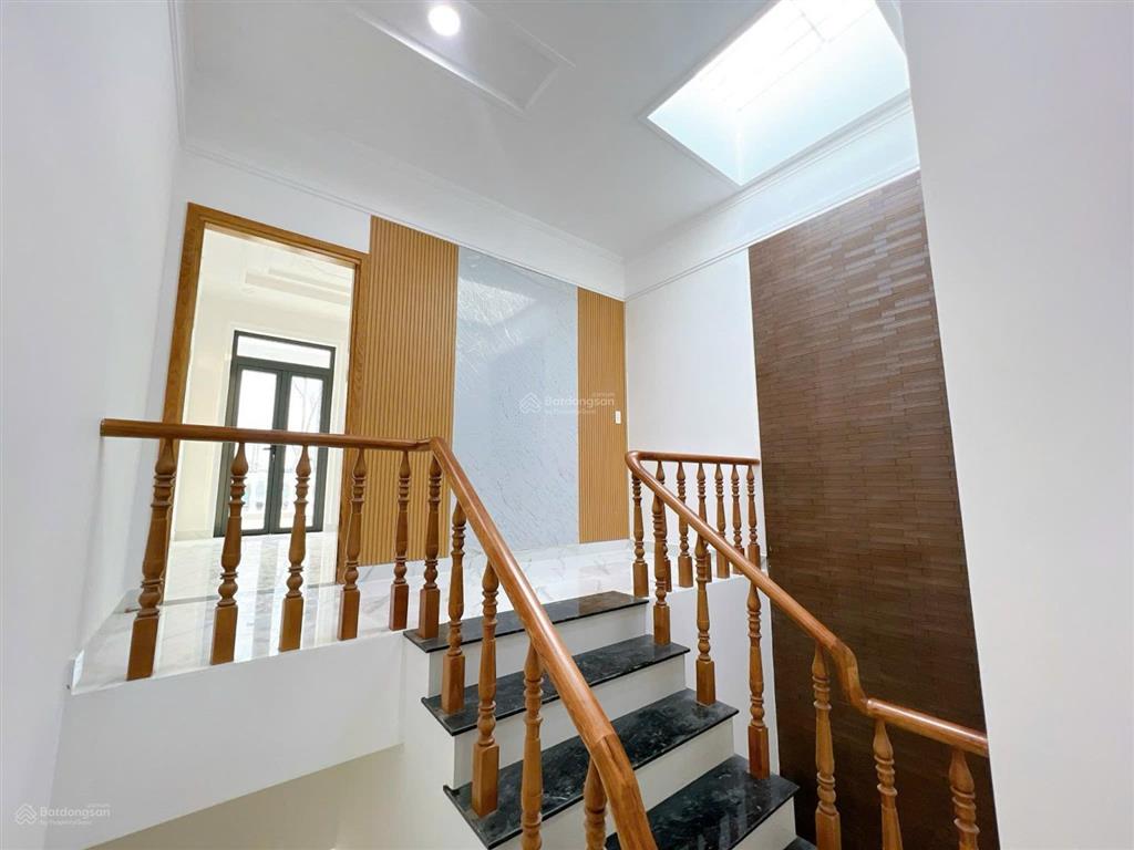Bán nhà 01 trệt 02 lầu khu cư xá b5 (shr thổ 100%) diện tích sàn 200m2) hoàn công ( giá tốt alo e )